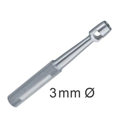 Dermal Keyes punches