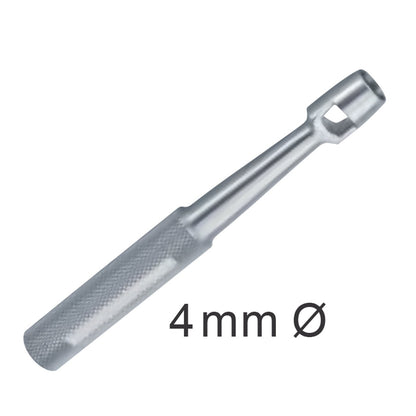 Dermal Keyes punches