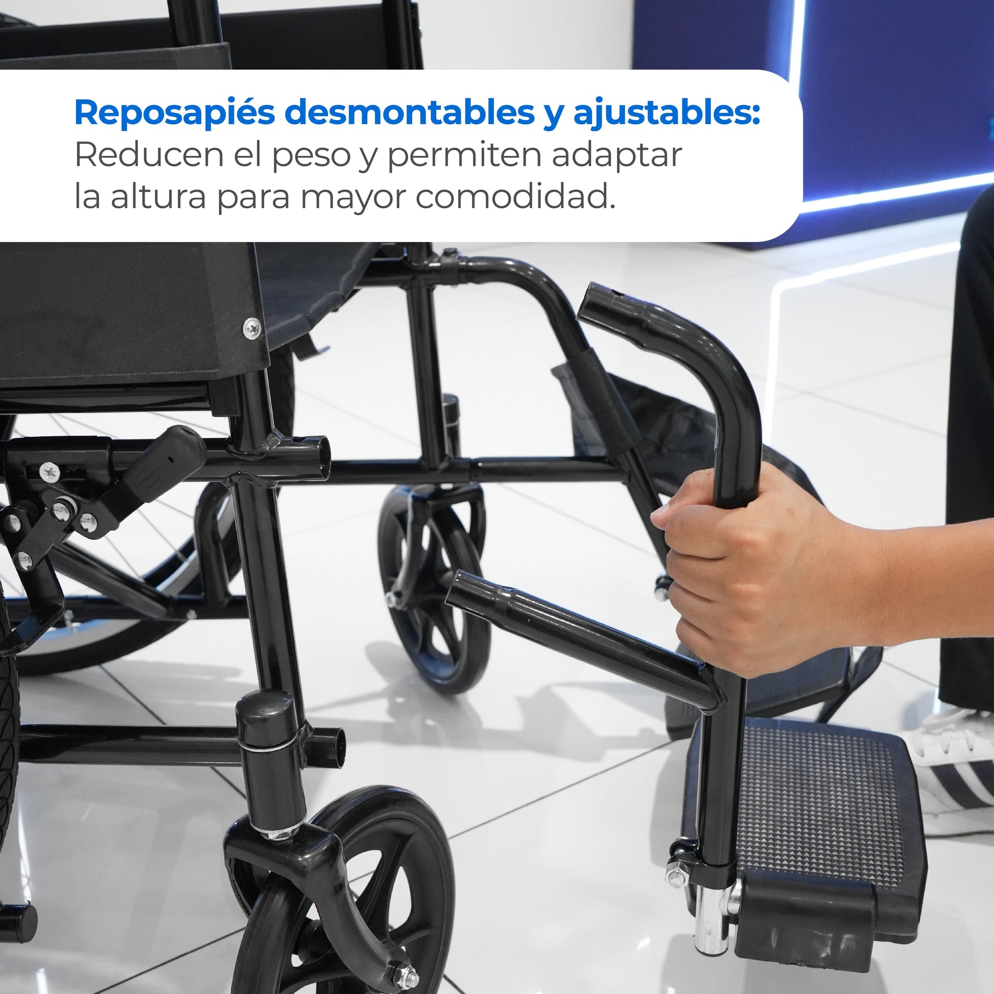 Silla de Ruedas Neumática Básica S150N de Acero Resistente y Freno de Seguridad Handy
